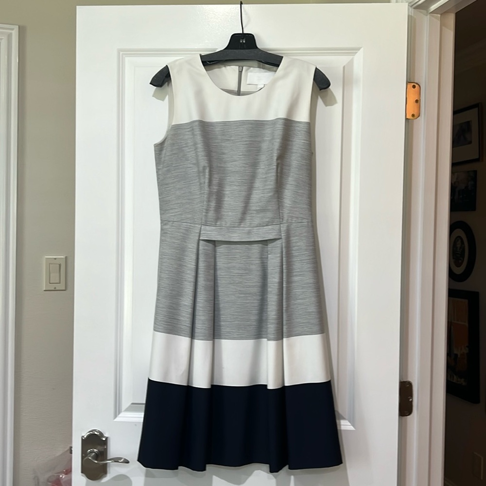 Hugo Boss navy white and gray women’s sleevelesss work dress size 6